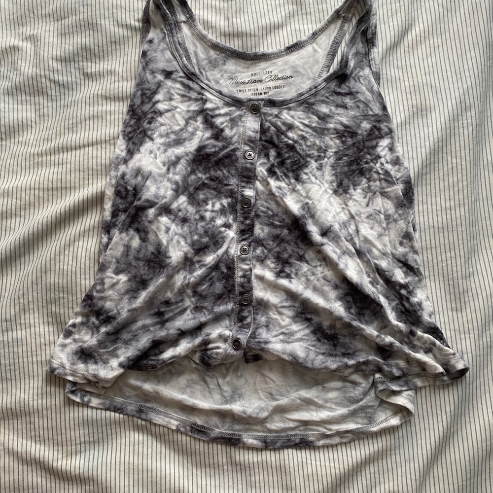 HOLLISTER marble tank top